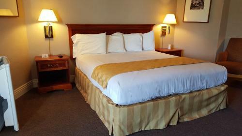 Pacific Motel
