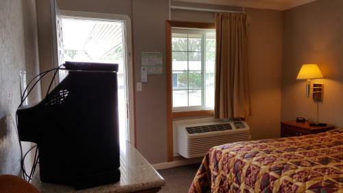 Pacific Motel