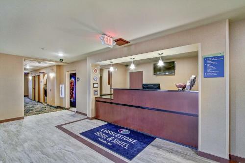 Cobblestone Hotel & Suites - Pulaski