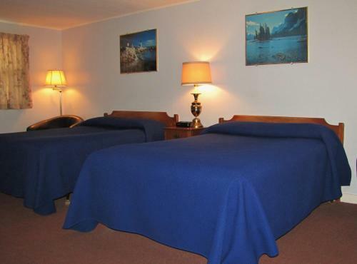 Colebrook Country Club & Hotel