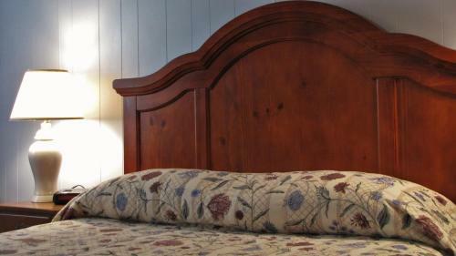 Colebrook Country Club & Hotel