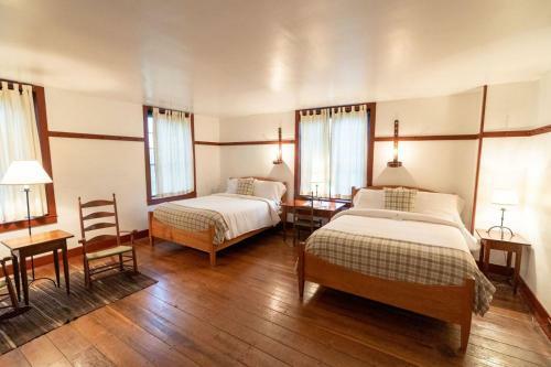 Posada Shaker Village Of Pleasant Hill