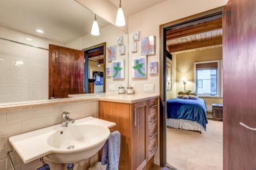 Blackhawk Townhome 2835