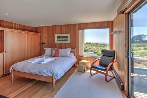 Rolling Waves Beach House