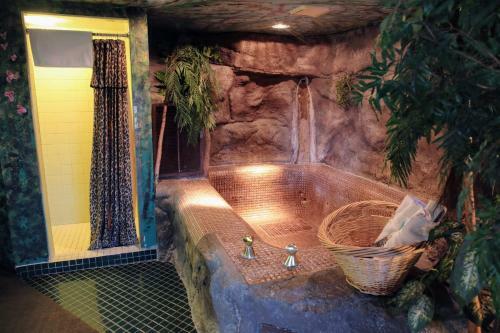 Hotel Don Q Inn