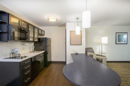 Hotel Candlewood Suites - Omaha Millard Area