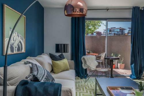 Cozy Two-bedroom With Pool Near Old Town