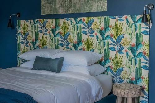 Cozy Two-bedroom With Pool Near Old Town