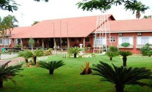 Estancia Park Hotel