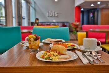 Hotel Ibis Maring�