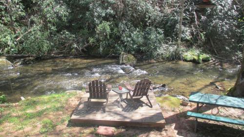 Buffalo Creek Bed And Breakfast
