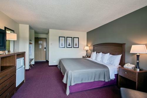 Posada Americinn By Wyndham Iowa Falls