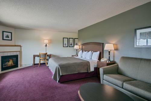 Posada Americinn By Wyndham Iowa Falls