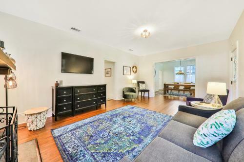 Charming Myrtle Bungalow
