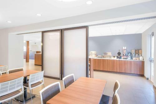 Hotel Microtel Inn & Suites By Wyndham Binghamton