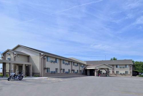 Posada Cottonwood Inn And Conference Center