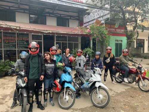 Giang Son Hostel
