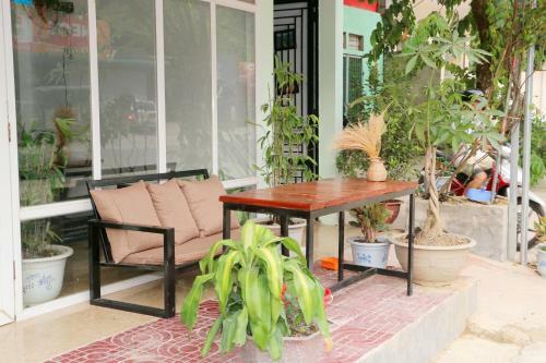 Giang Son Hostel