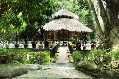 Hotel ?�ng � N�i C?c Resort