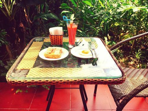 Bed & Breakfast Van Long Family Homestay