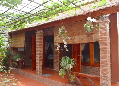 Bed & Breakfast Van Long Family Homestay
