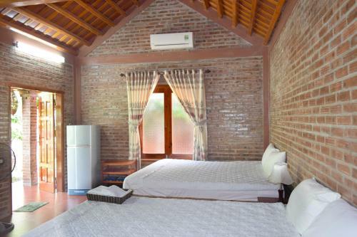 Bed & Breakfast Van Long Family Homestay