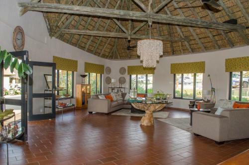 Cradle Moon Lakeside Game Lodge