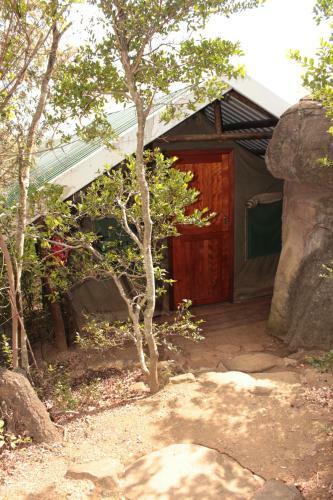 Lodge Inkwenkwezi Private Game Reserve