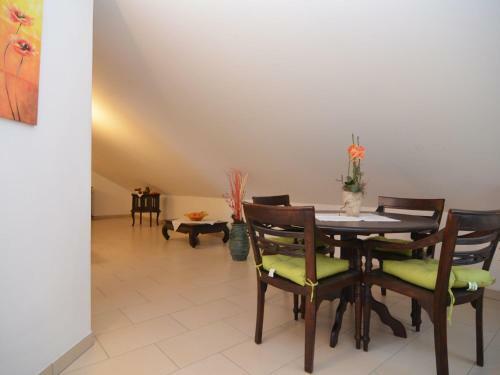 Modern Apartment In Rotthalmunster On Holiday Farm