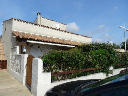 Languedoc Immobilier Villa Duplex Jardinet Piscine Plage - Hb278
