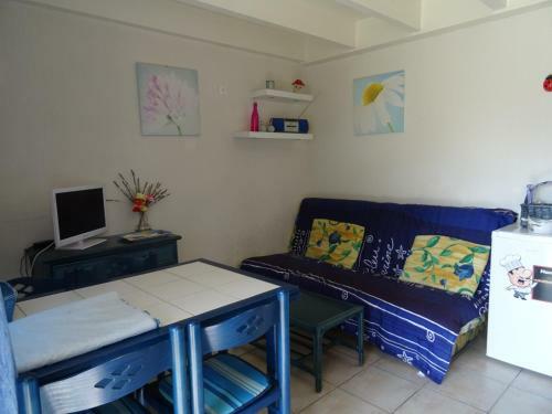 Languedoc Immobilier Villa Duplex Jardinet Piscine Plage - Hb278