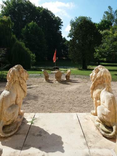 Hotel Chateau Des Chevaliers De Grand Tonne