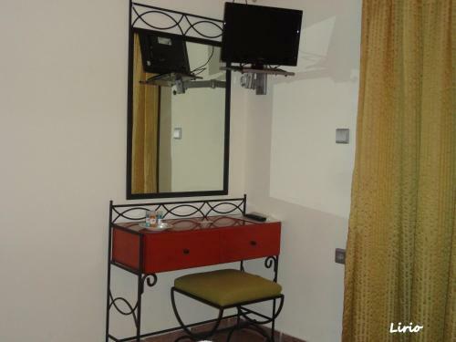 Hostal ??????? ??????/lirio Guest House
