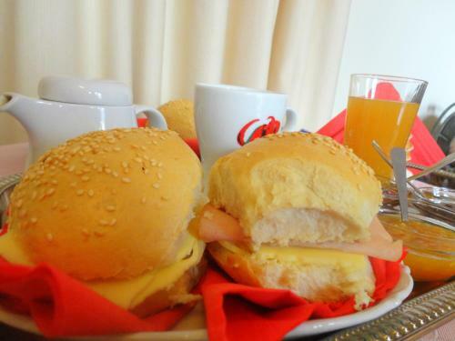 Hostal ??????? ??????/lirio Guest House