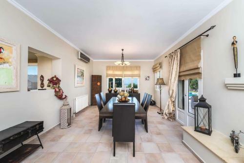 Menegata Villa Sleeps 6 Pool Air Con Wifi