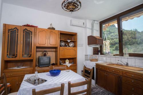 Traditional House Maries