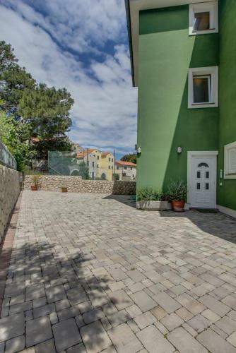 Apartment Nerezine 11815b