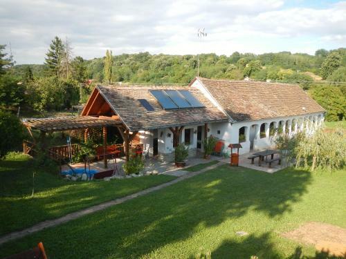 Berki Porta Vend�gh�z