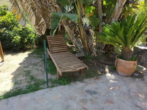 Casa Florida Con Piscina Compartida