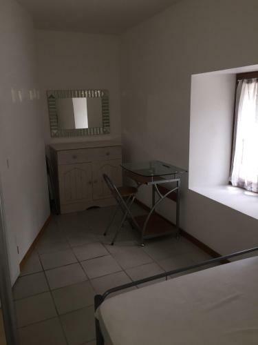 Hostal Chambres En Collocation