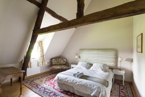 Agroturismo Saint-maclou Chateau Sleeps 28 Pool