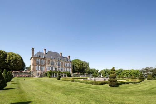 Agroturismo Saint-maclou Chateau Sleeps 28 Pool