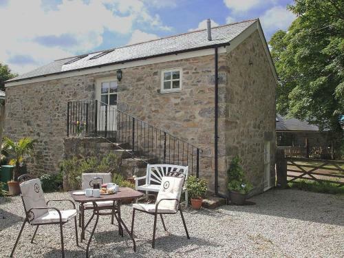 Trevoole Barn, Camborne