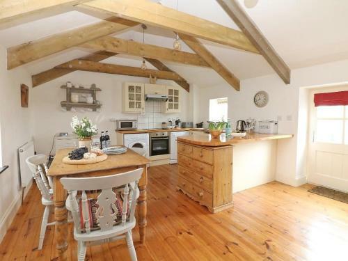 Trevoole Barn, Camborne