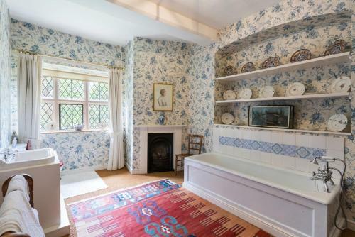 Agroturismo Llong Chateau Sleeps 14 Wifi