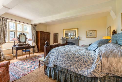 Agroturismo Llong Chateau Sleeps 14 Wifi