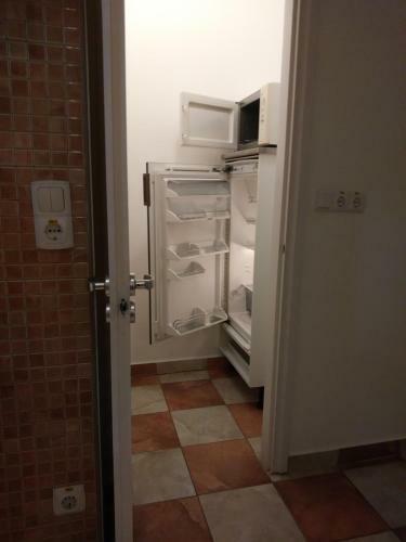 Bokros Vend�gh�z