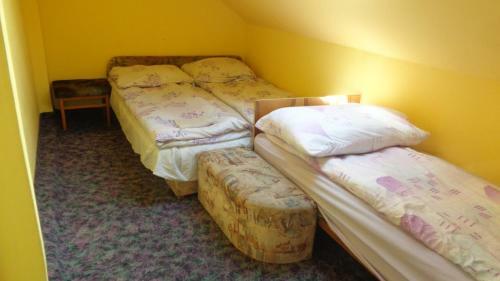 Hostal Katica Vend�gh�z