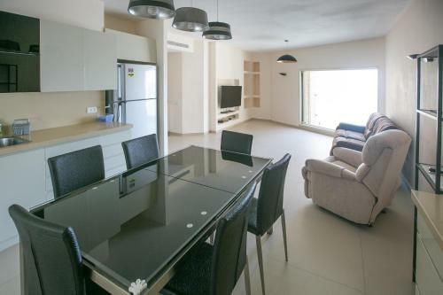 Apartamento Nice Flat On Promenade. 5 Minutes From The Beach