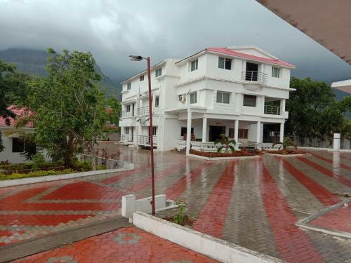 Hotel Esakki Highview Resorts